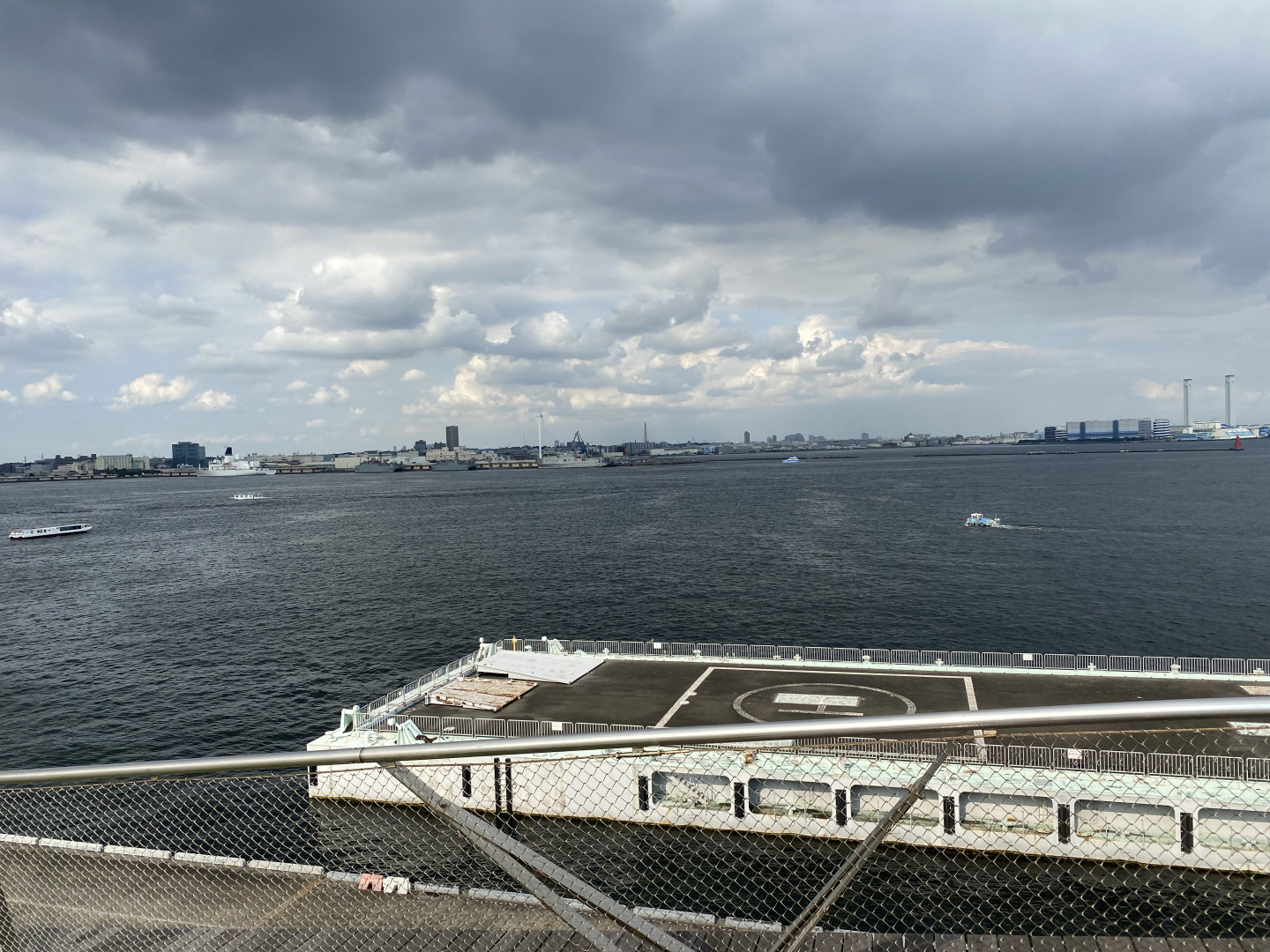 Ende vom Osanbashi Terminal in Yokohama - Minato Mirai