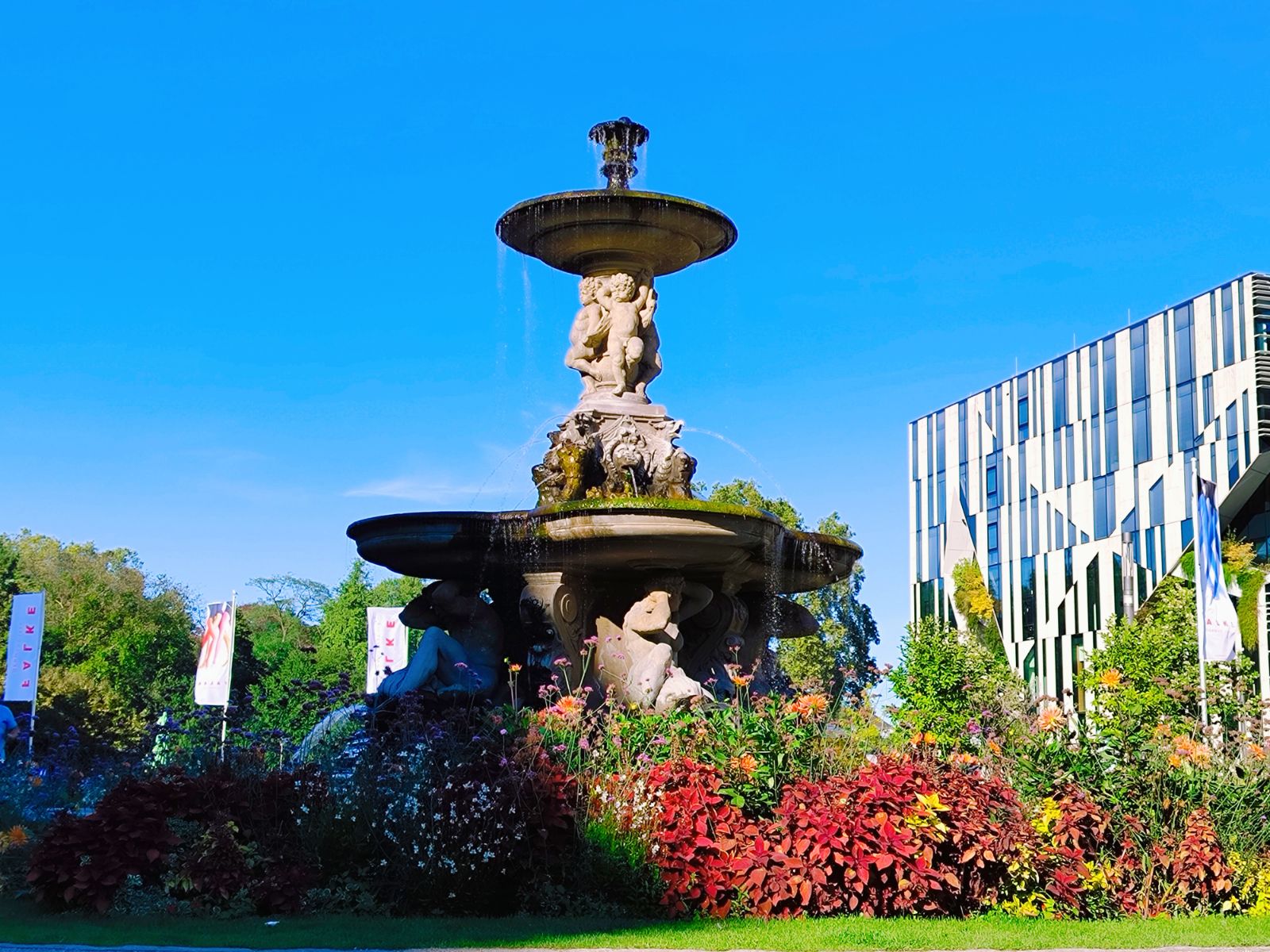 Düsseldorf Brunnen