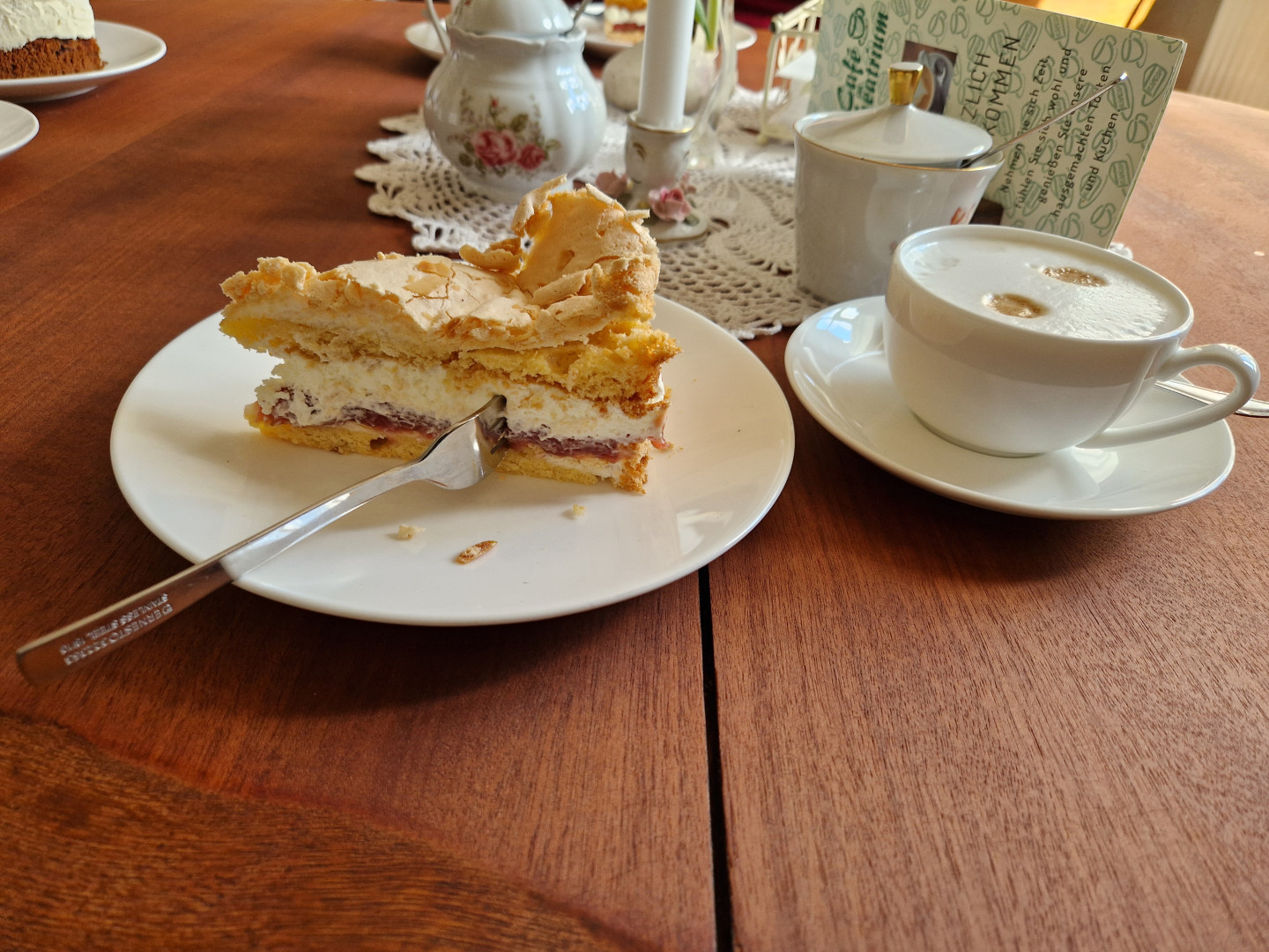 Trümmertorte mit Cappuccino