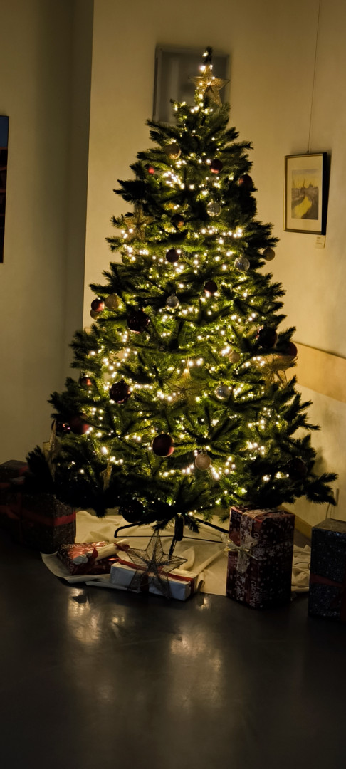 Weihnachtsbaum im Rathaus Teltow