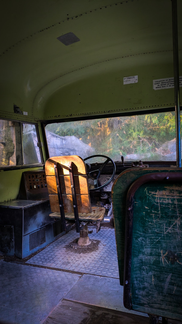 🚌🥀💀