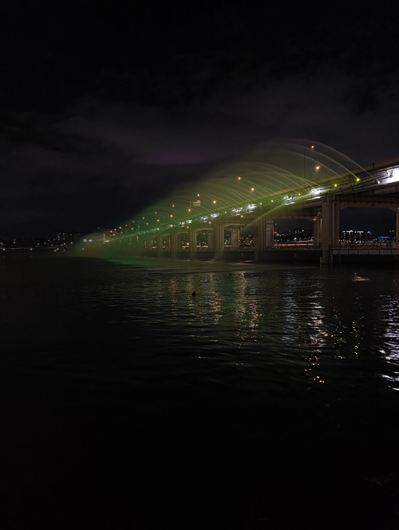 Banpo Bridge. 🌈