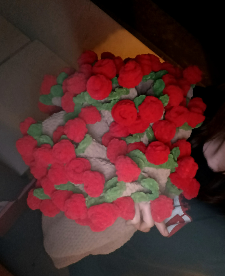 Flowers from me for me (⁠ ⁠ꈍ⁠ᴗ⁠ꈍ⁠)