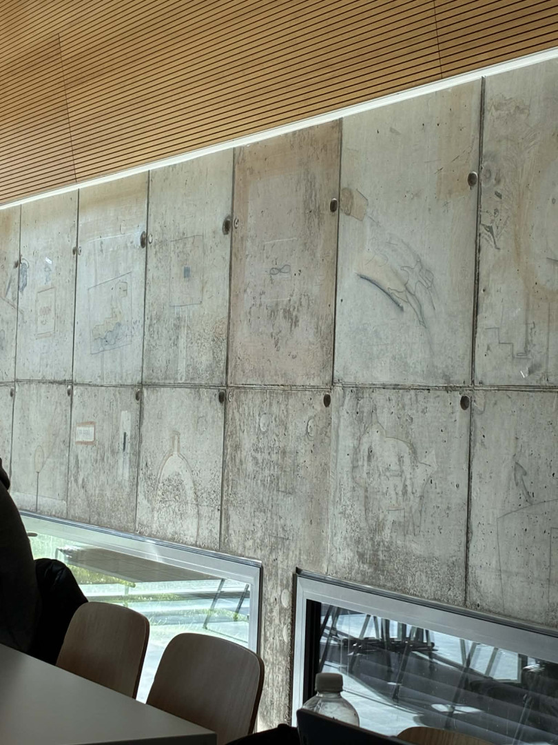 Classroom very similar to the Classroom of the Elite