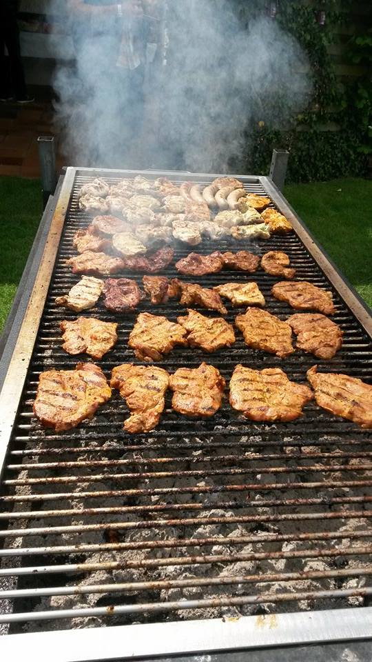 Großer Grill = viel nom