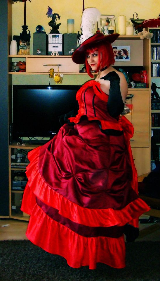 Madame Red Cosplay