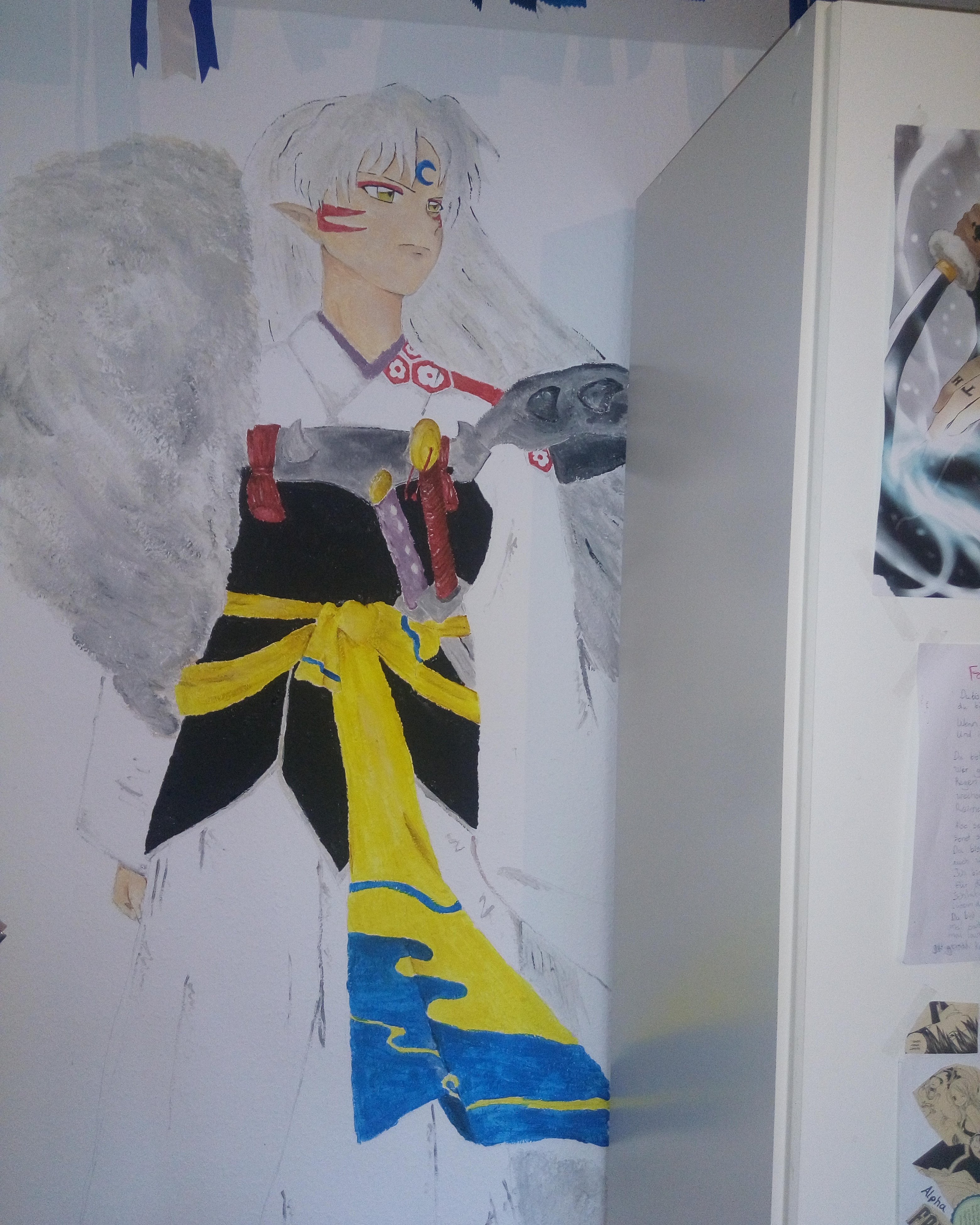 Sesshomaru an der Wand xD