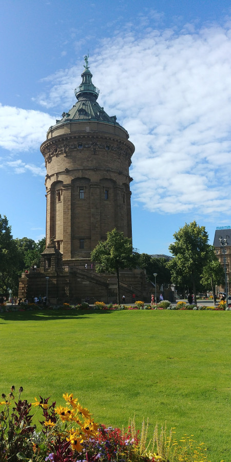 Mannheimer Wasserturm bei Tag - Animagic 2017