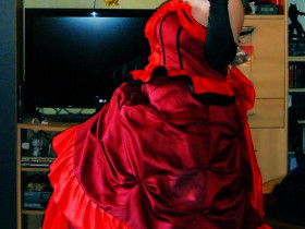 Madame Red Cosplay